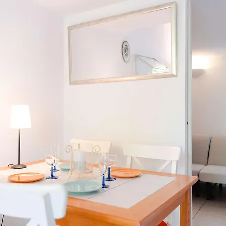 Pavillon Climatise 3 Pieces Avec Piscine, Terrasse, Parking, Et Television - 4 Couchages - Fr-1-409-3 Villa *