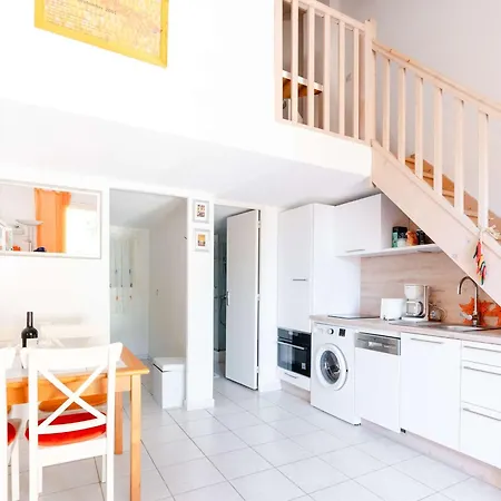 Pavillon Climatise 3 Pieces Avec Piscine, Terrasse, Parking, Et Television - 4 Couchages - Fr-1-409-3 Villa *