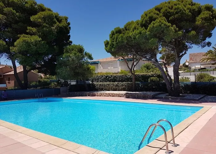 Pavillon Climatise 3 Pieces Avec Piscine, Terrasse, Parking, Et Television - 4 Couchages - Fr-1-409-3